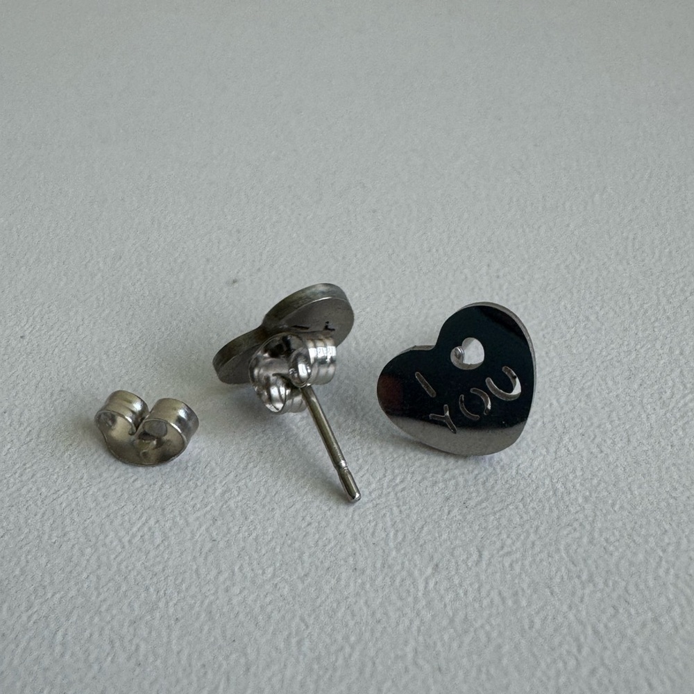 Heart Shaped 'I Love You' Earrings - Picture 5 of 6